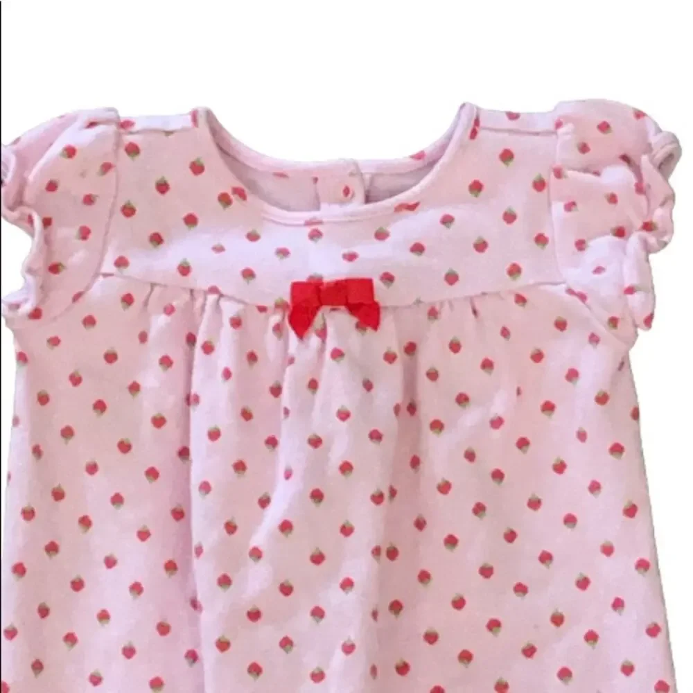 Gymboree 2015  Strawberry Romper Size 12-18 months